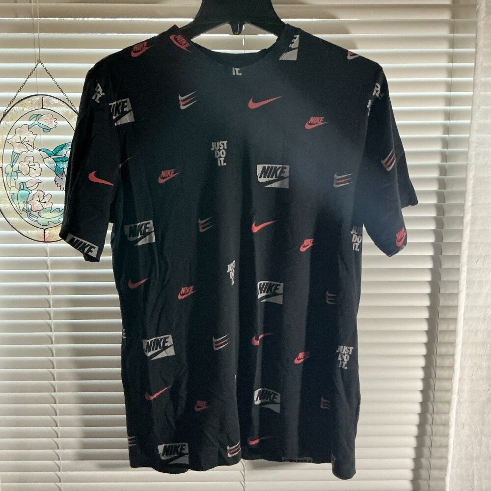 Black Nike watermark logo tee